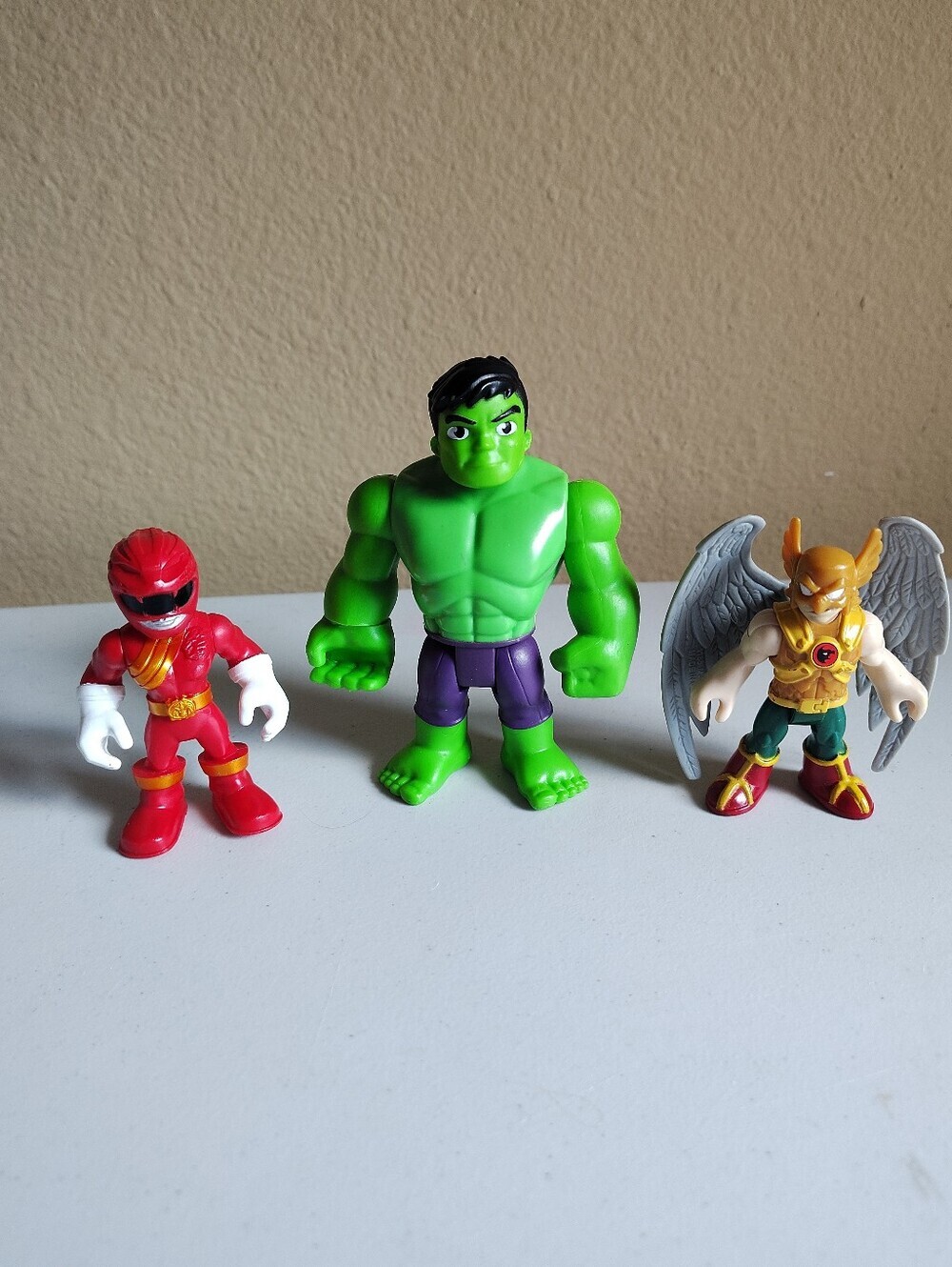 Imaginext Fisher Price Action Figure Lot Hulk, Hawkman, Red Ranger Gold Armor